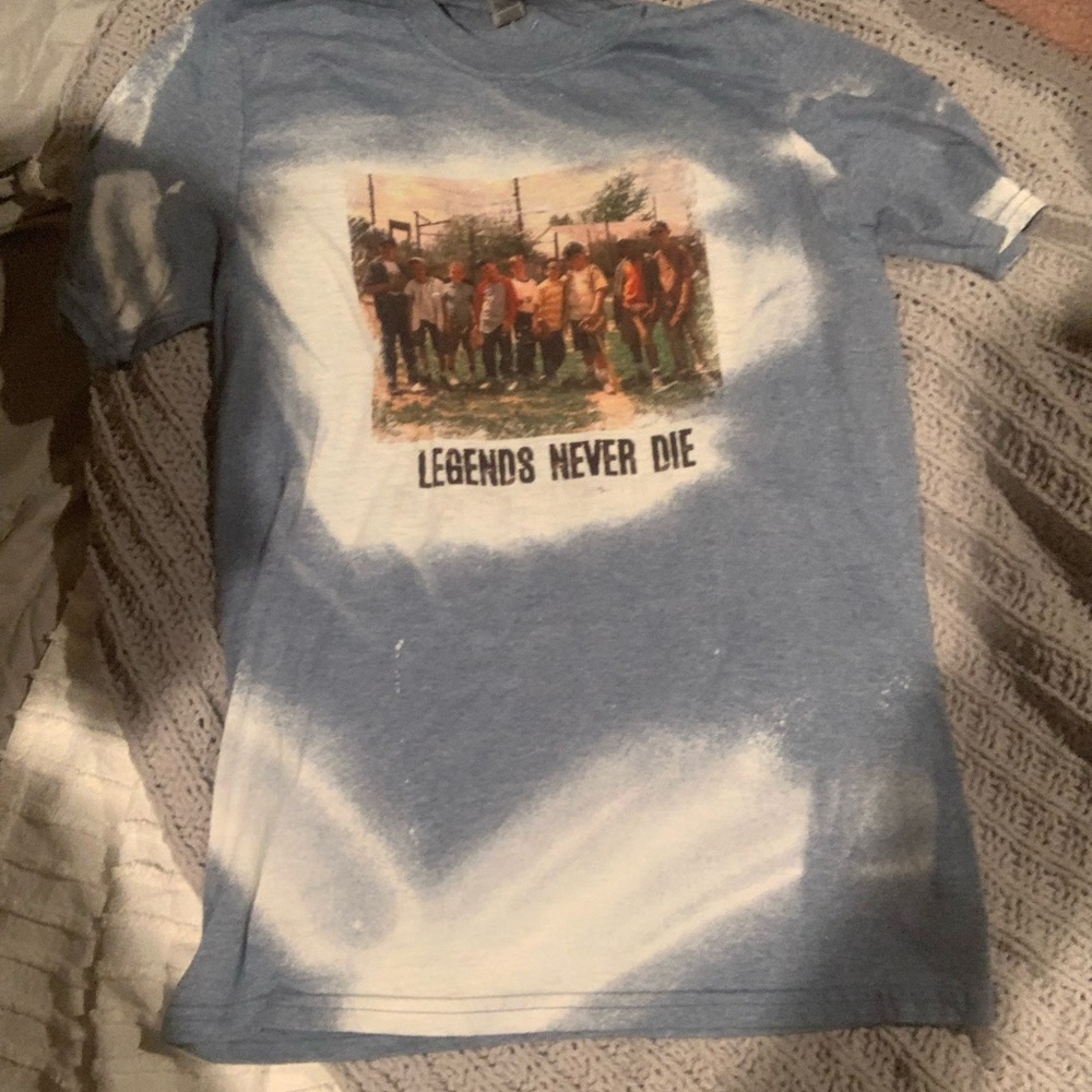 -LEGENDS NEVER DIE-